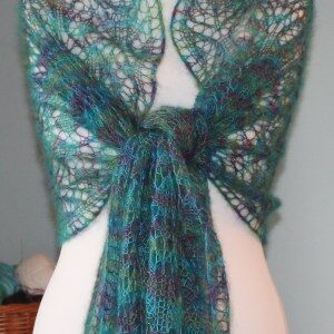 IMG 2854 300x300 - The Lace Knittery Peacock Feathers Wrap PDF download