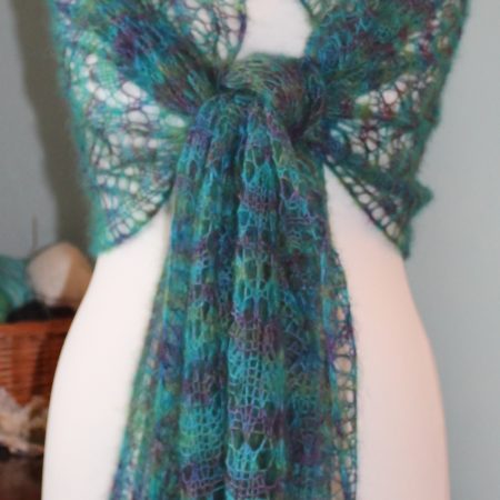 676FBF8F 2715 45F3 860B C67DA81628B8 450x450 - The Lace Knitting Peacock Feathers Knitting Kit
